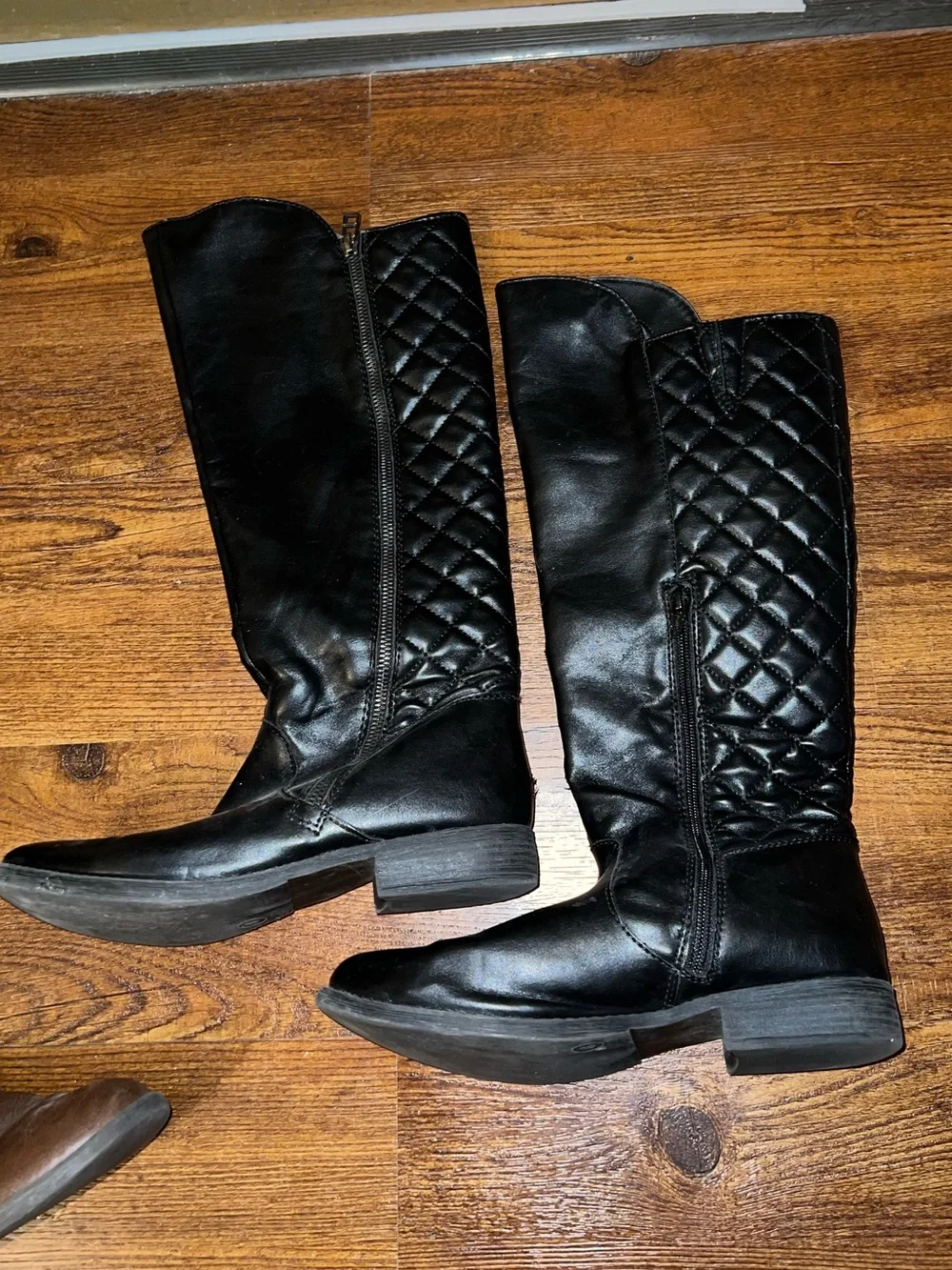 Mossimo Supply Co Quilted Knee High Zip Up Boot Bundle Brown and Black Size 8